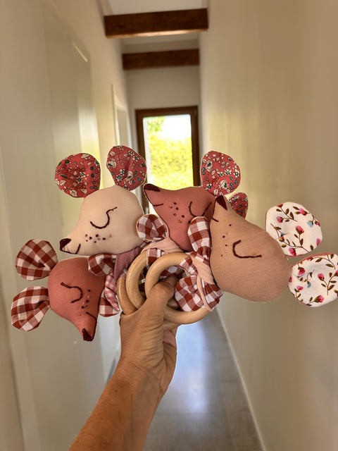רעשן ראש בובה פודרה ⁩⁩