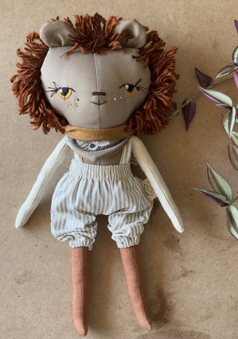 Leo the Lion (in stock)