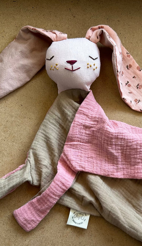 ⁨שמיכי - טאי ארנבת ורדרדים מודפסים⁩(במלאי)