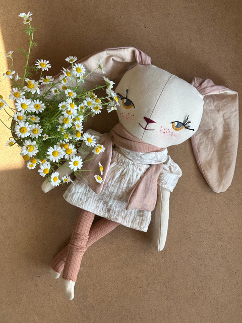 נורי הארנבונת⁩ (במלאי)⁨