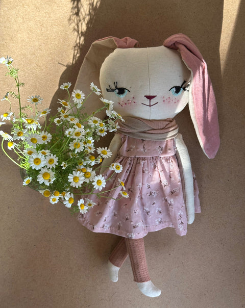 בלה הארנבונת במלאי