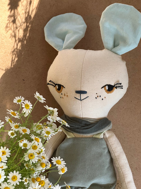 ⁨תום העכברון(במלאי)⁩