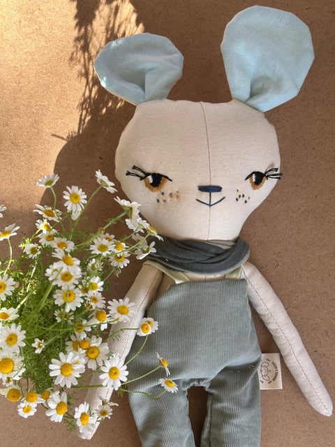 ⁨תום העכברון(במלאי)⁩