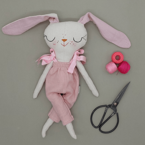 Daisy the rabbit