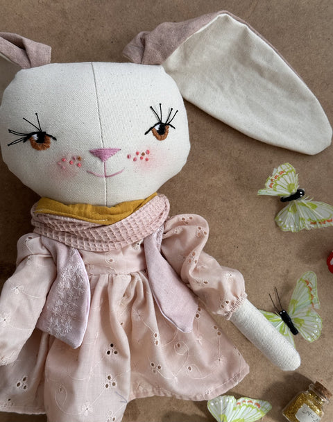 ⁨רוזי הארנבונת⁩