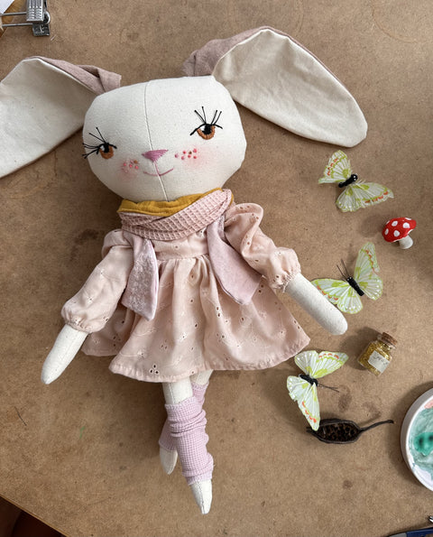 ⁨רוזי הארנבונת⁩